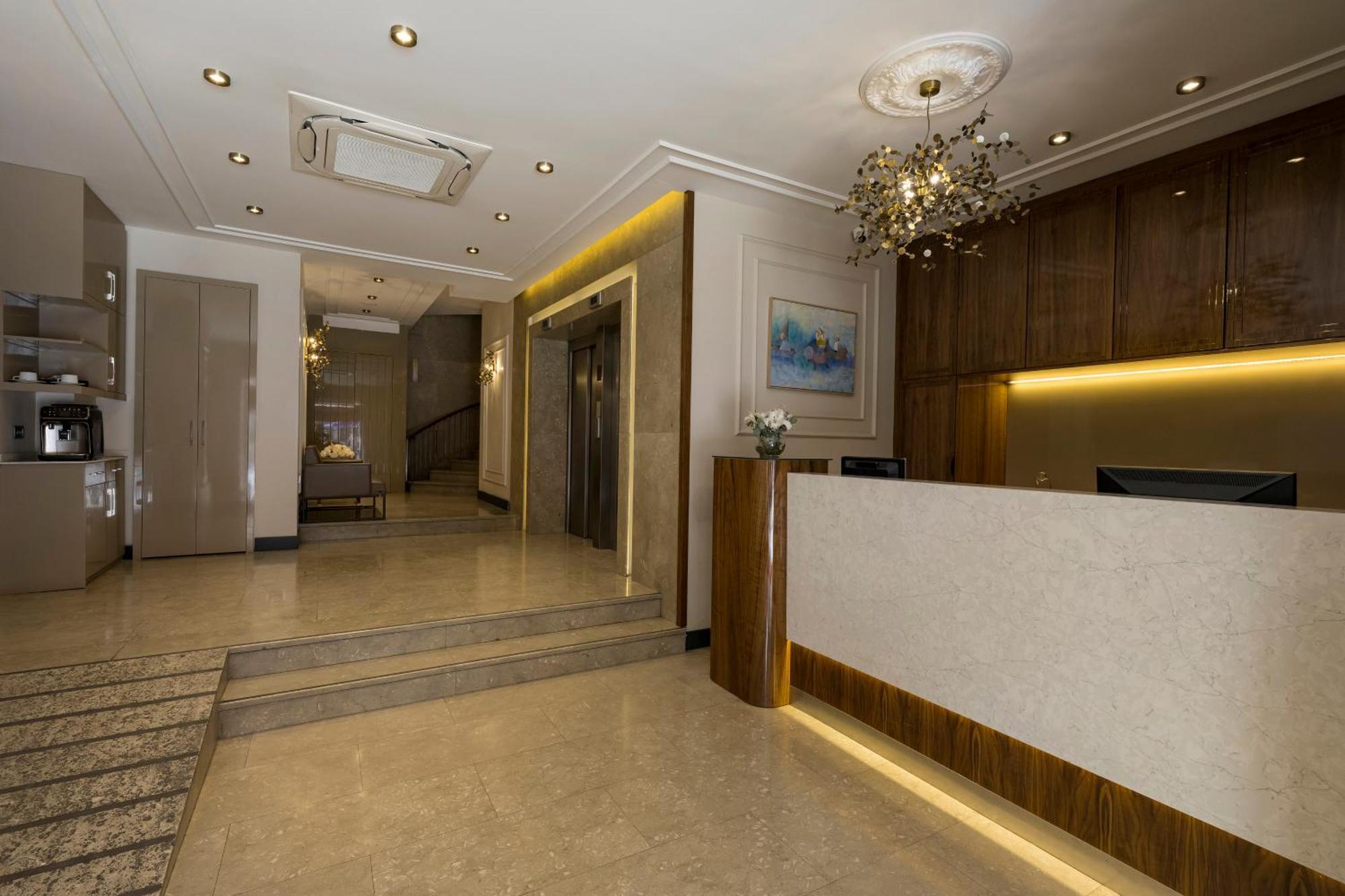 Continental Hotel Pera Istanbul Bagian luar foto